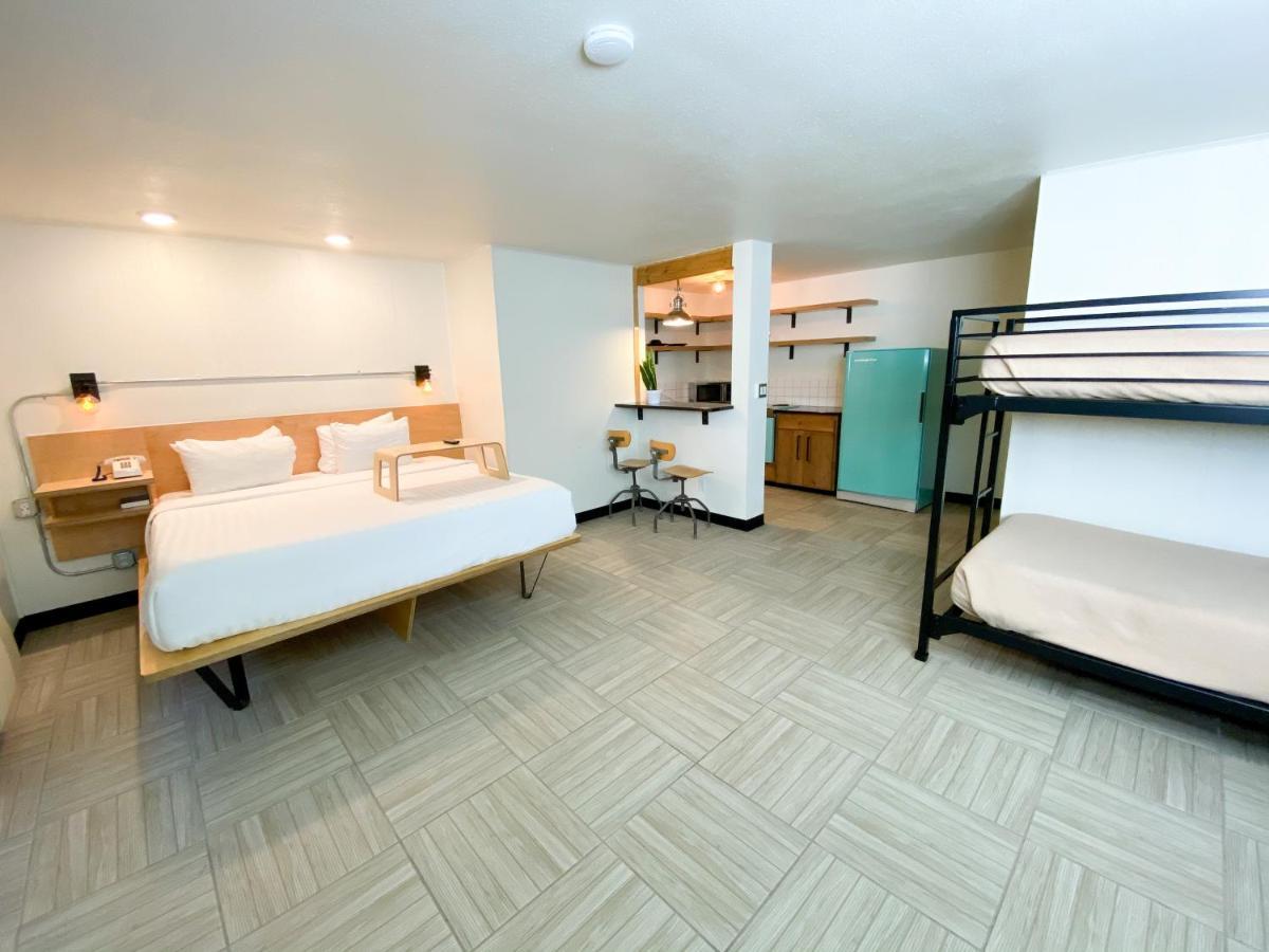 Hotel Corvallis Bagian luar foto