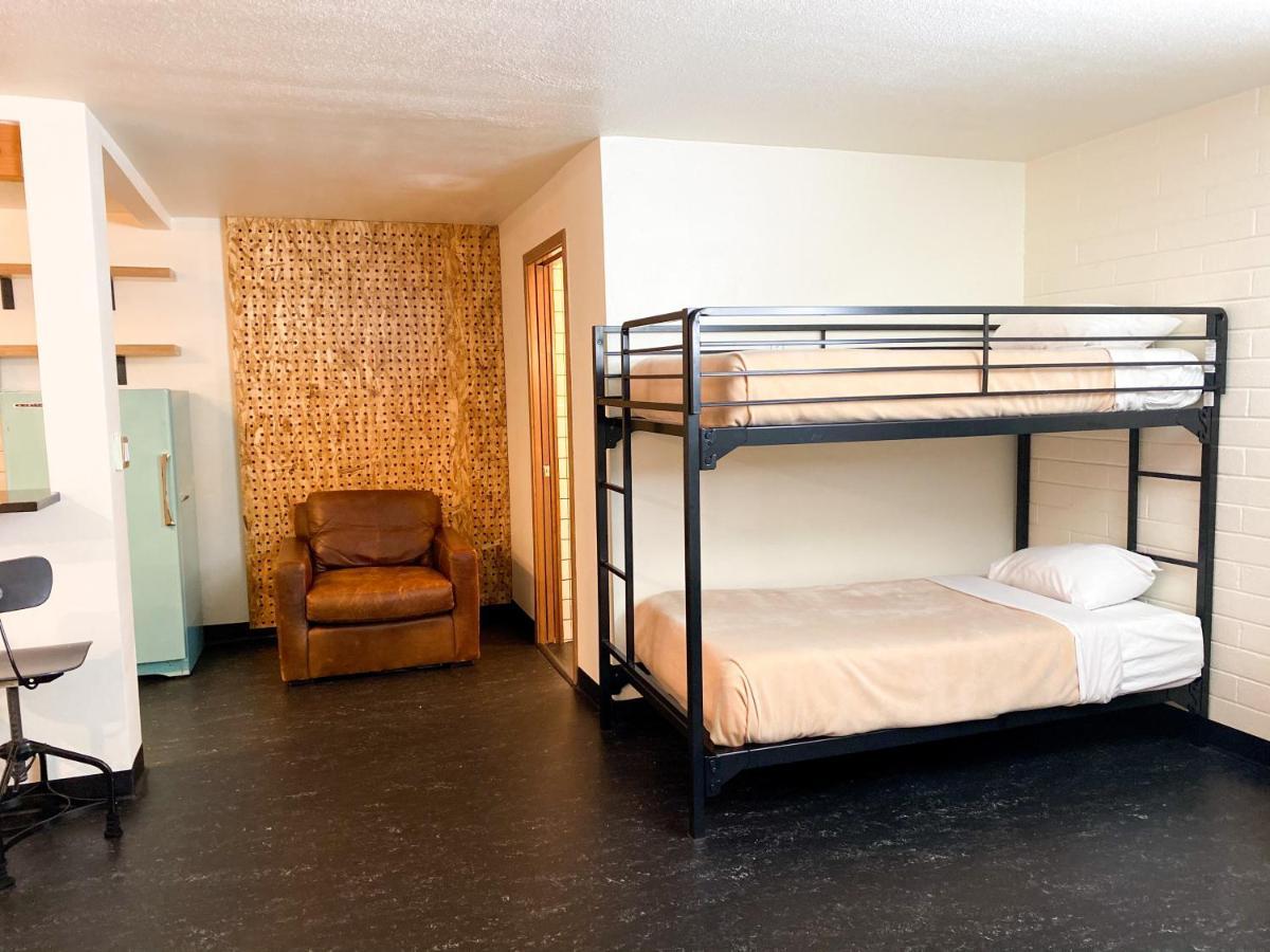 Hotel Corvallis Bagian luar foto