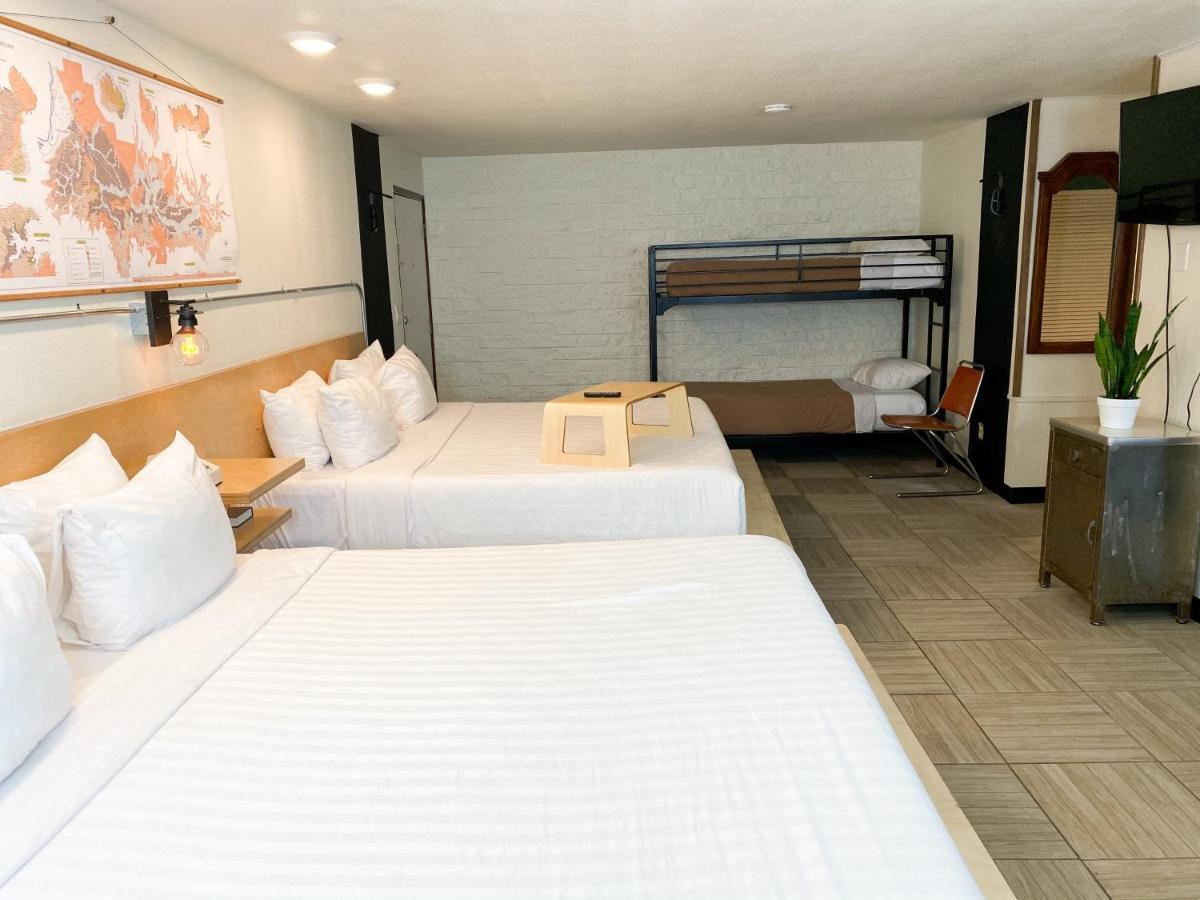 Hotel Corvallis Bagian luar foto