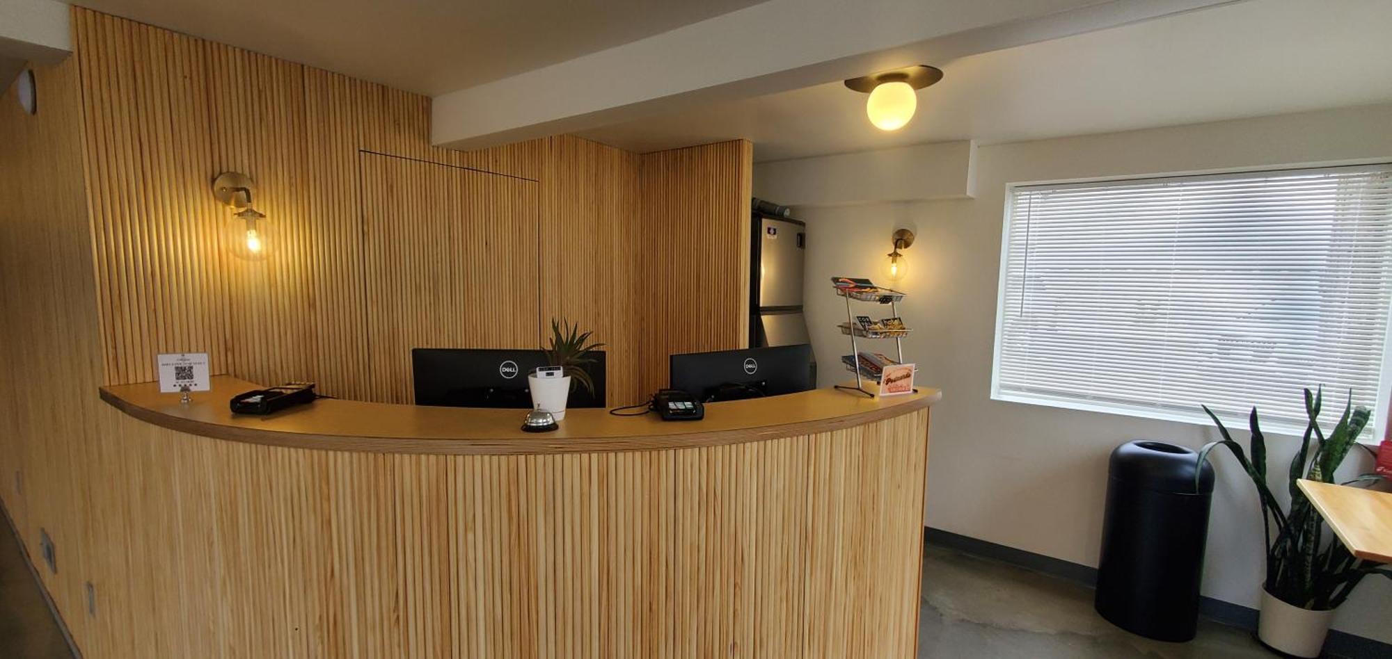 Hotel Corvallis Bagian luar foto